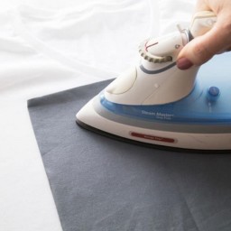چگونه تیشرت را اتو کنیم