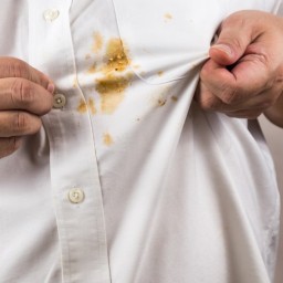 چگونه لکه روغن را از روی لباس پاک کنیم