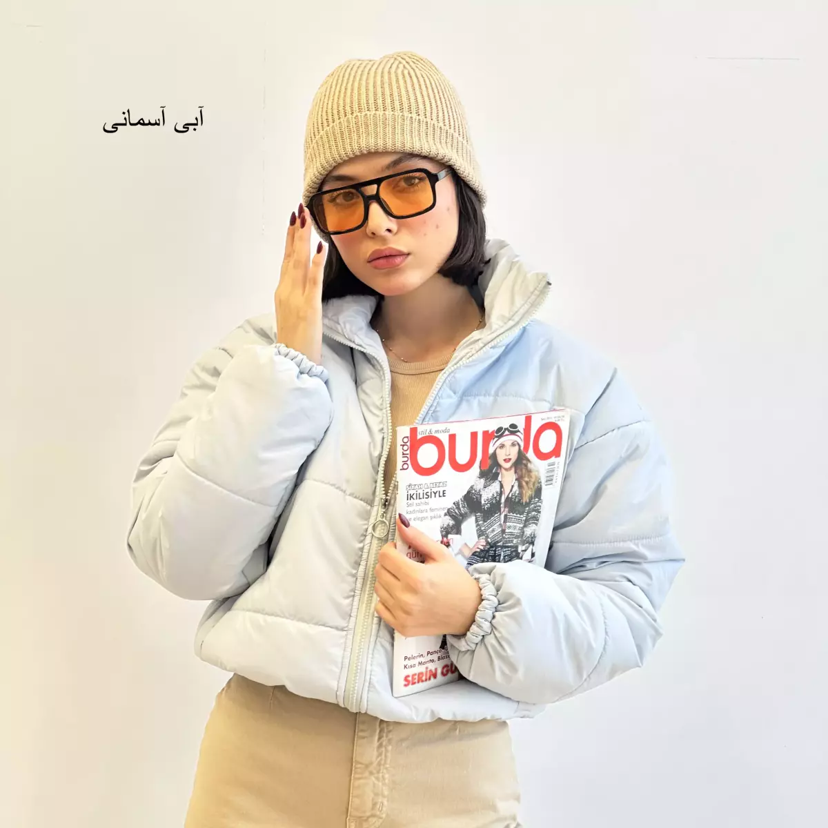 کاپشن 1004918
