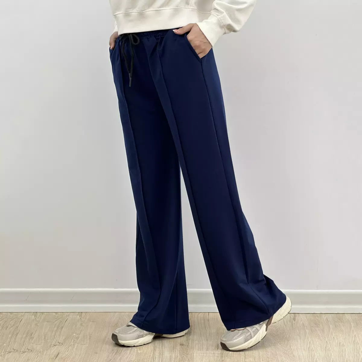 شلوار اسپرت رگه دوزی 1003410