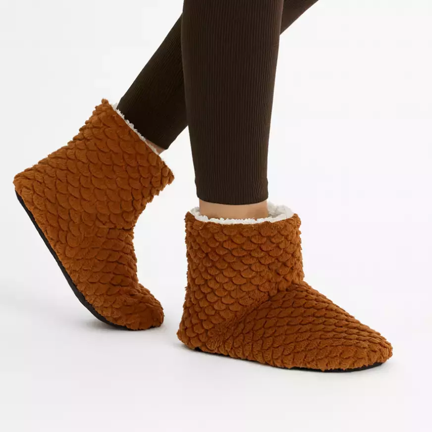 پاپوش طرح پولکی 1007320