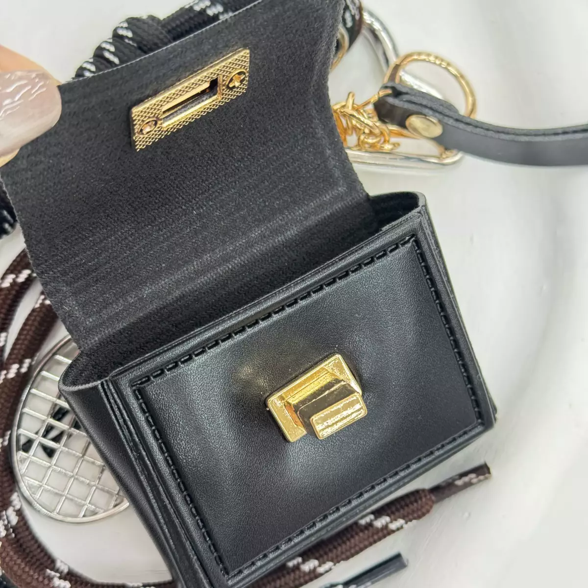 جاکلیدی(چارم) 1007723