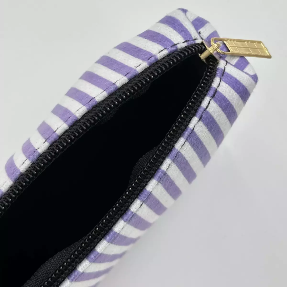 کیف آرایشی راه راه 1007807