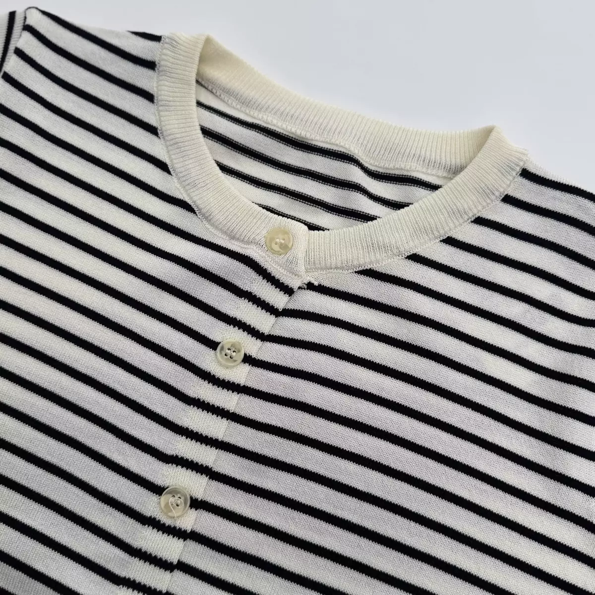 بافت راه راه کلاه دار 1007875