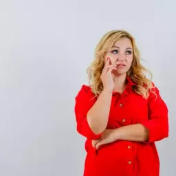خانم‌های چاق چگونه لباس بپوشند؟