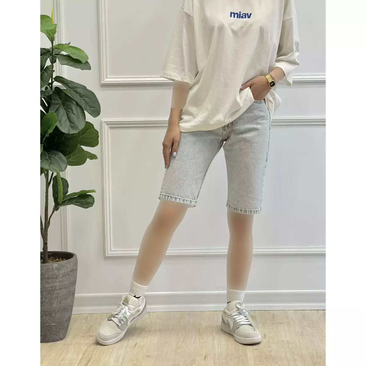 Product title