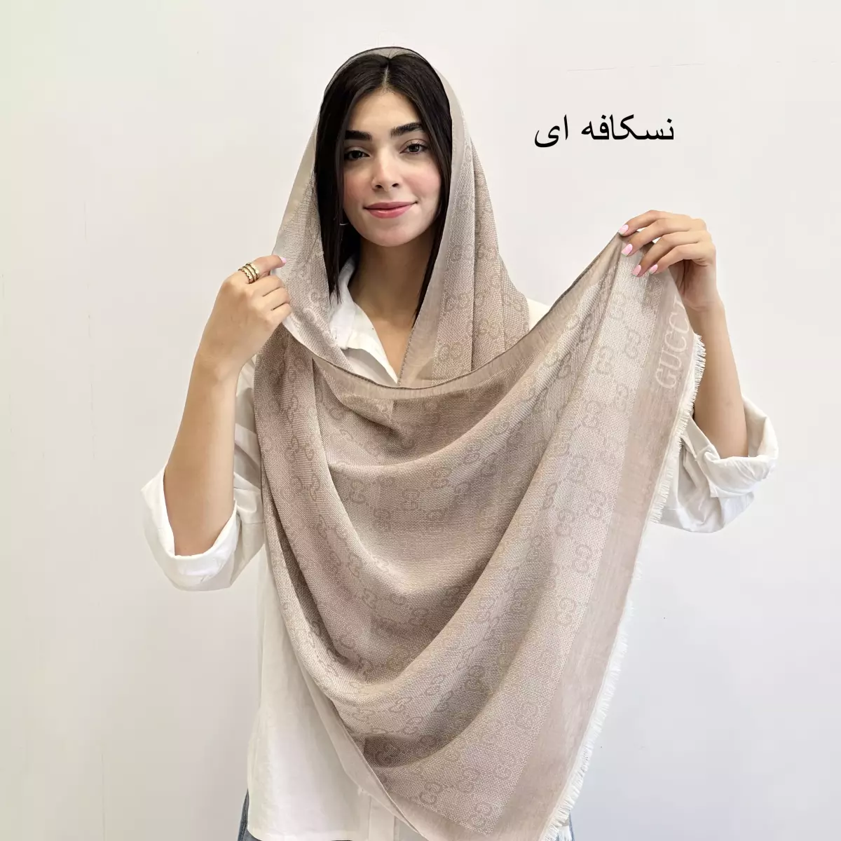 شال جی 1004132