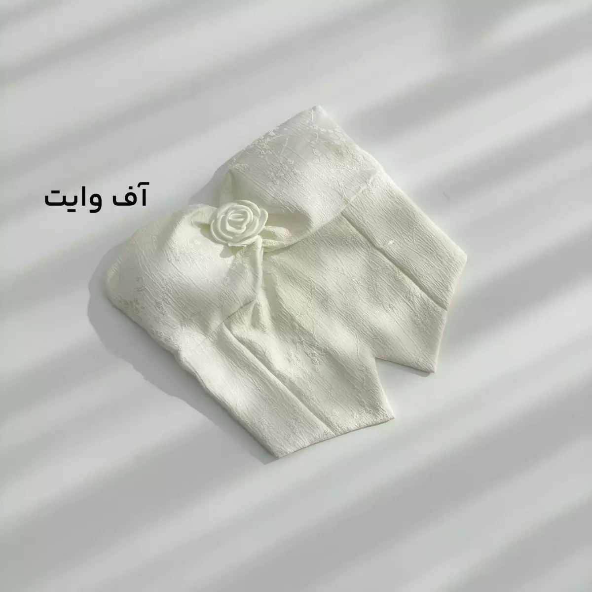 دکلته جلو گل 1008623
