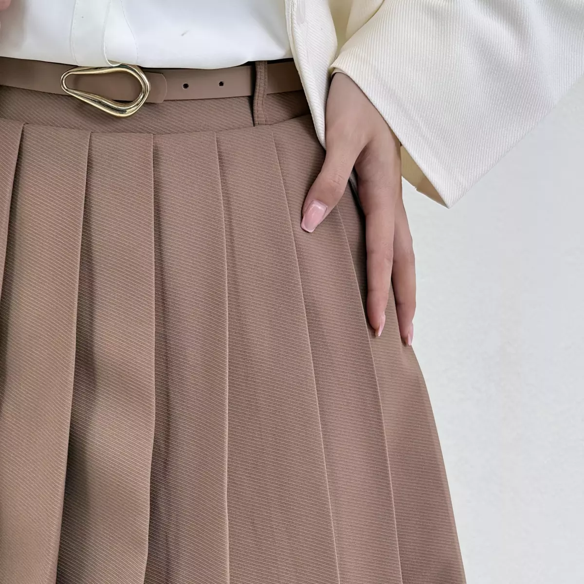 دامن کوتاه پلیسه 1009125