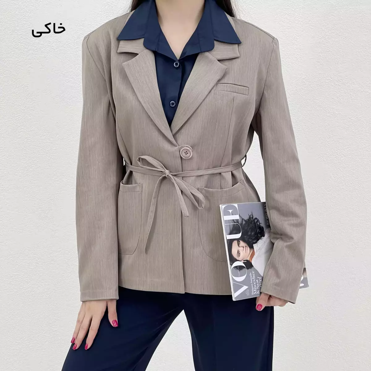 کت زنانه کارتیر جلو جیب