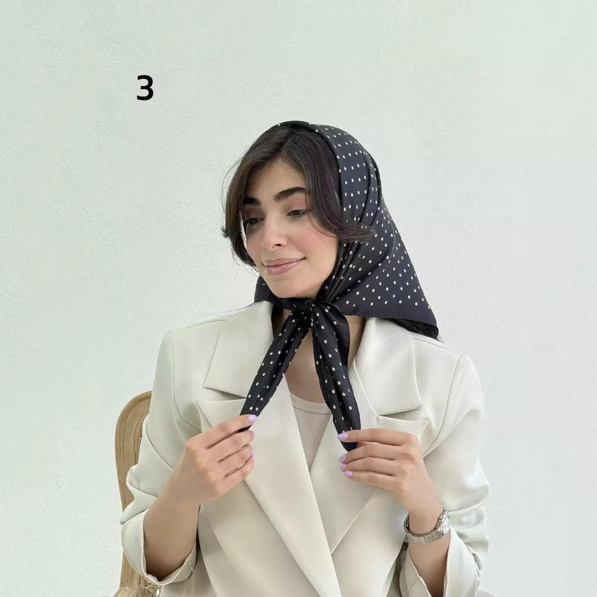 مینی اسکارف زنانه خالخالی