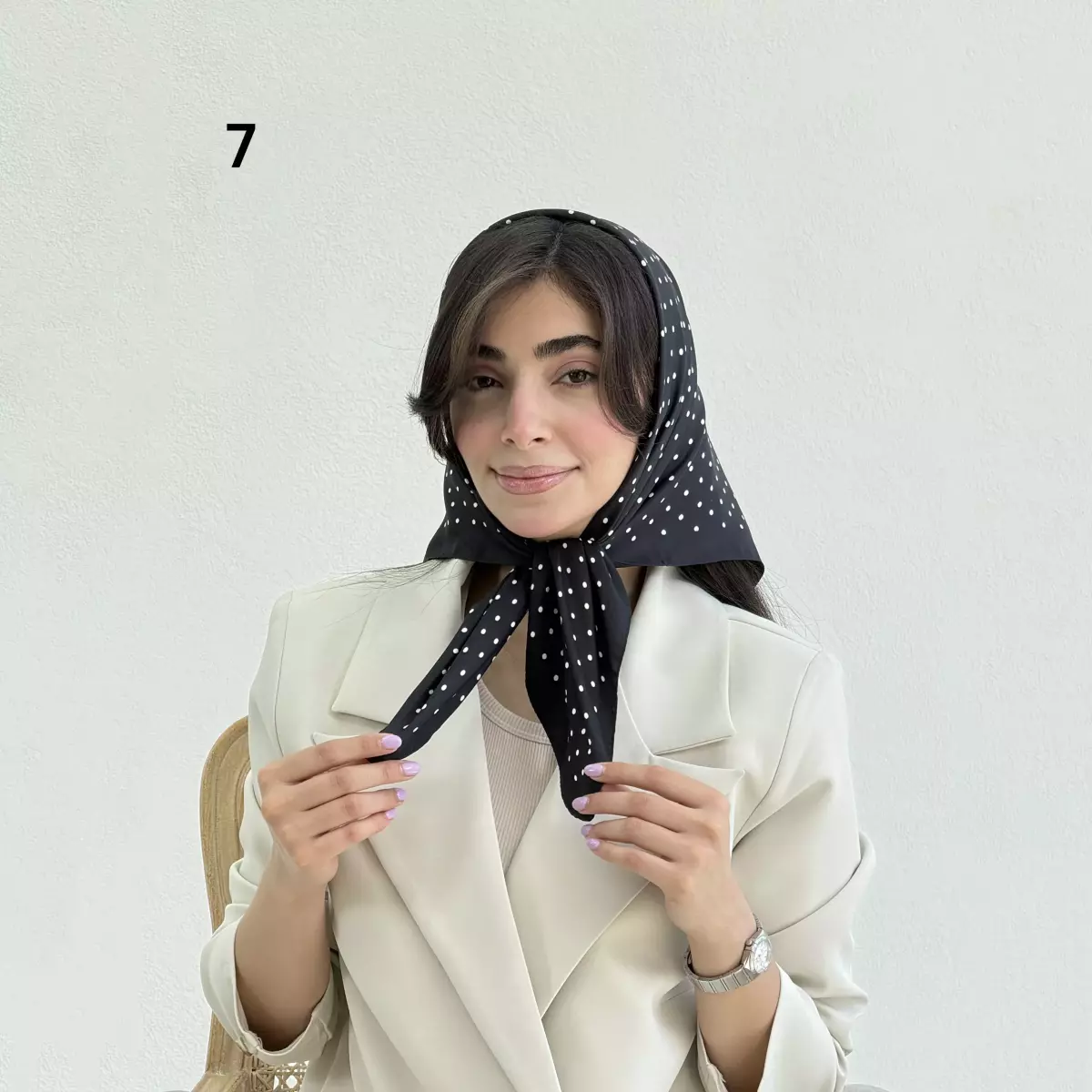 مینی اسکارف زنانه خالخالی