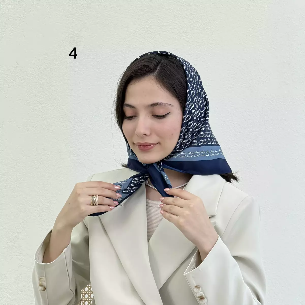 مینی اسکارف زنانه دیور