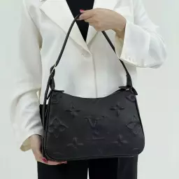 کیف دوشی زنانه LV
