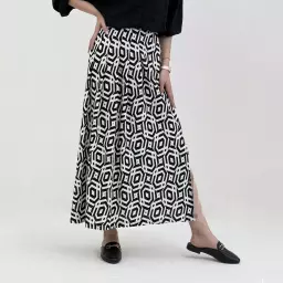دامن زنانه سفید مشکی