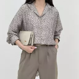 شومیز زنانه طرح پلنگی نگین دار