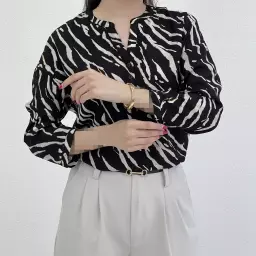 بلوز زنانه جلو بسته یقه کوبایی