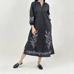 پیراهن بلند زنانه مشکی گلدوزی