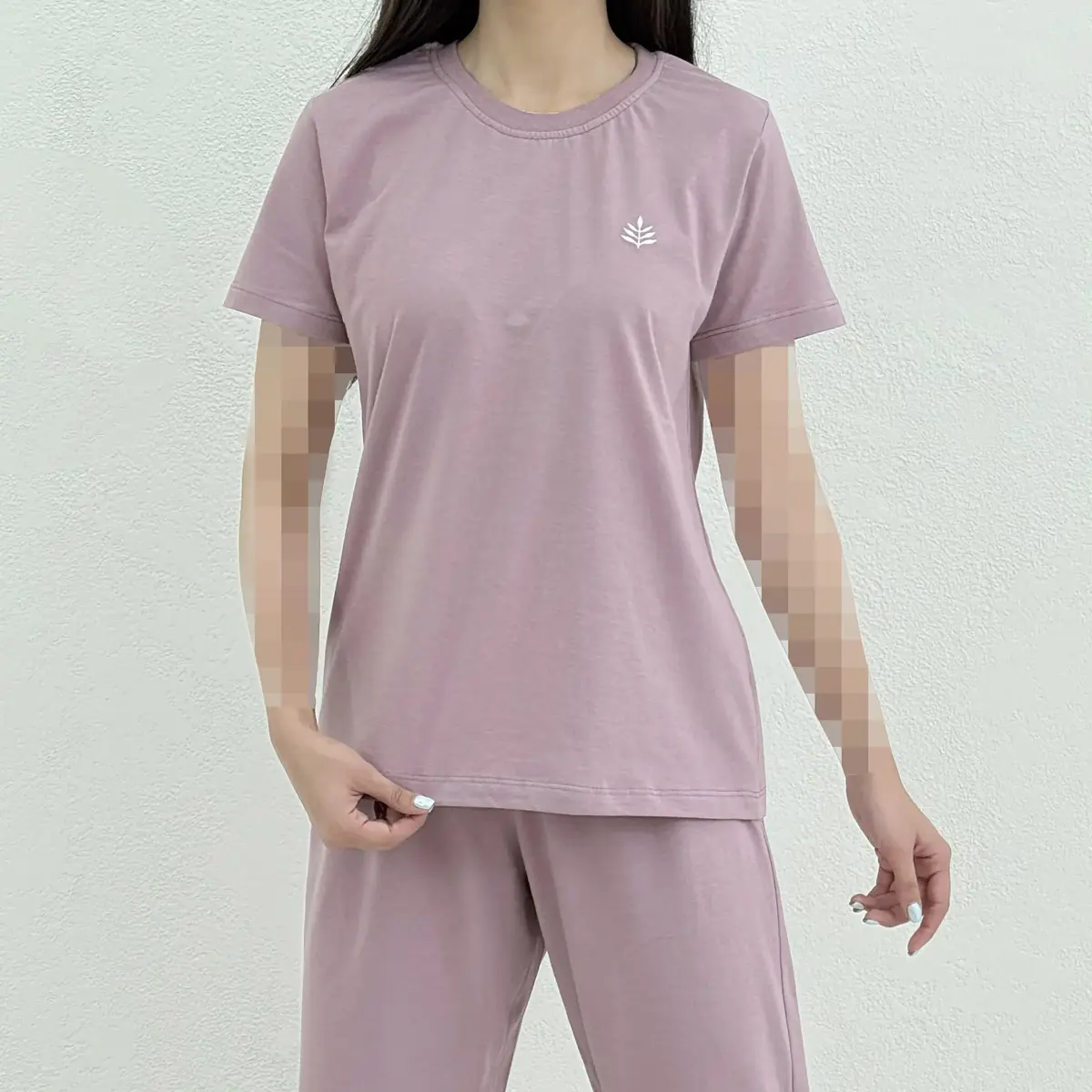 تیشرت زنانه طرح برگ