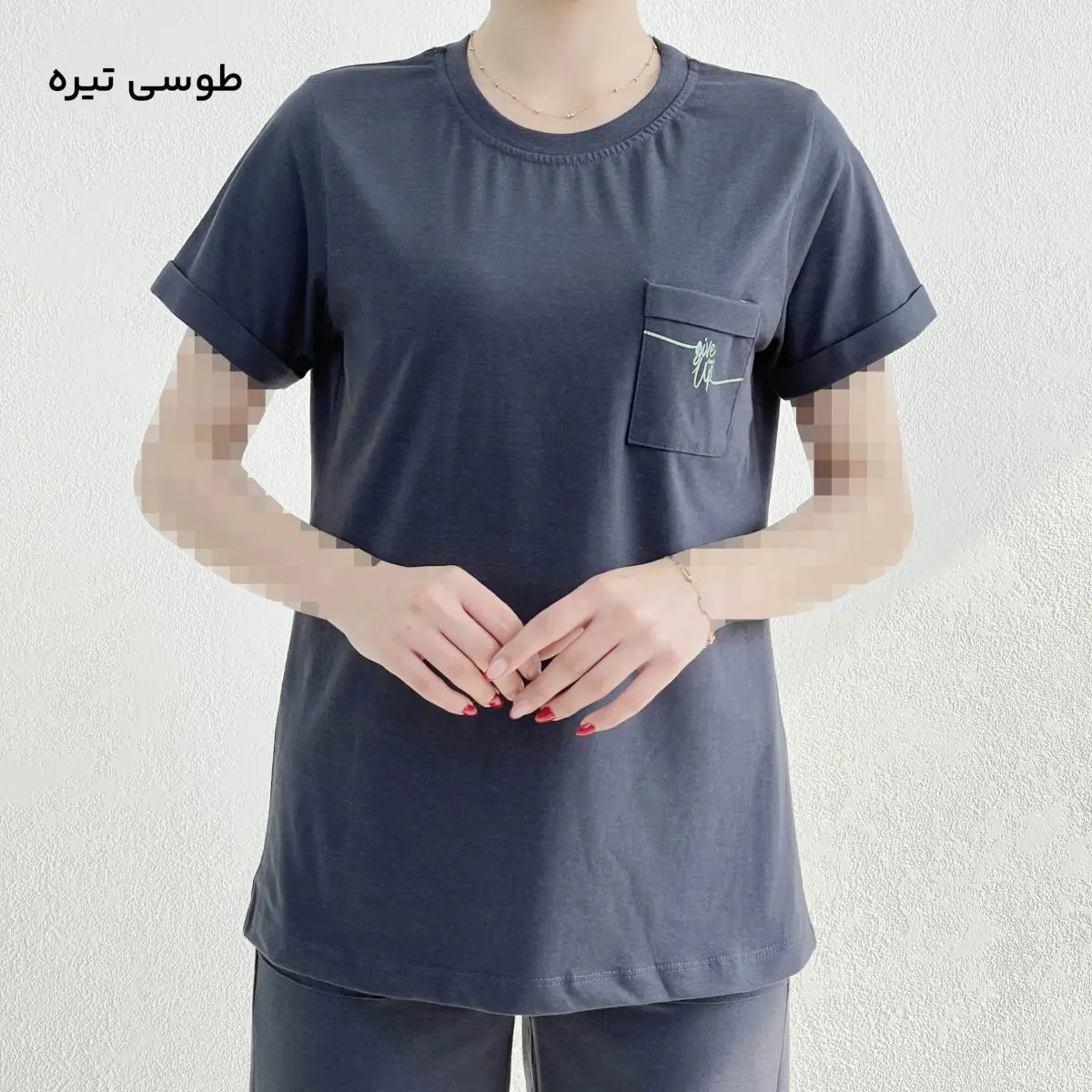 تیشرت زنانه یقه گرد تک جیب