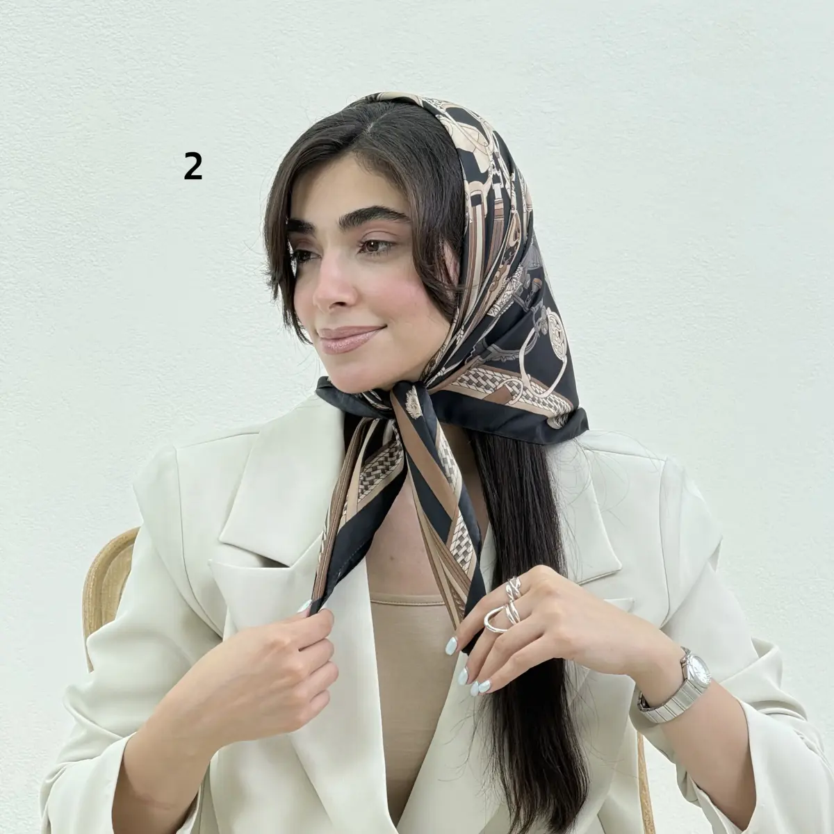 مینی اسکارف زنانه کمربندی