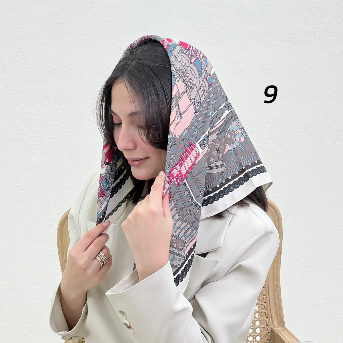 مینی اسکارف زنانه ساتن LV