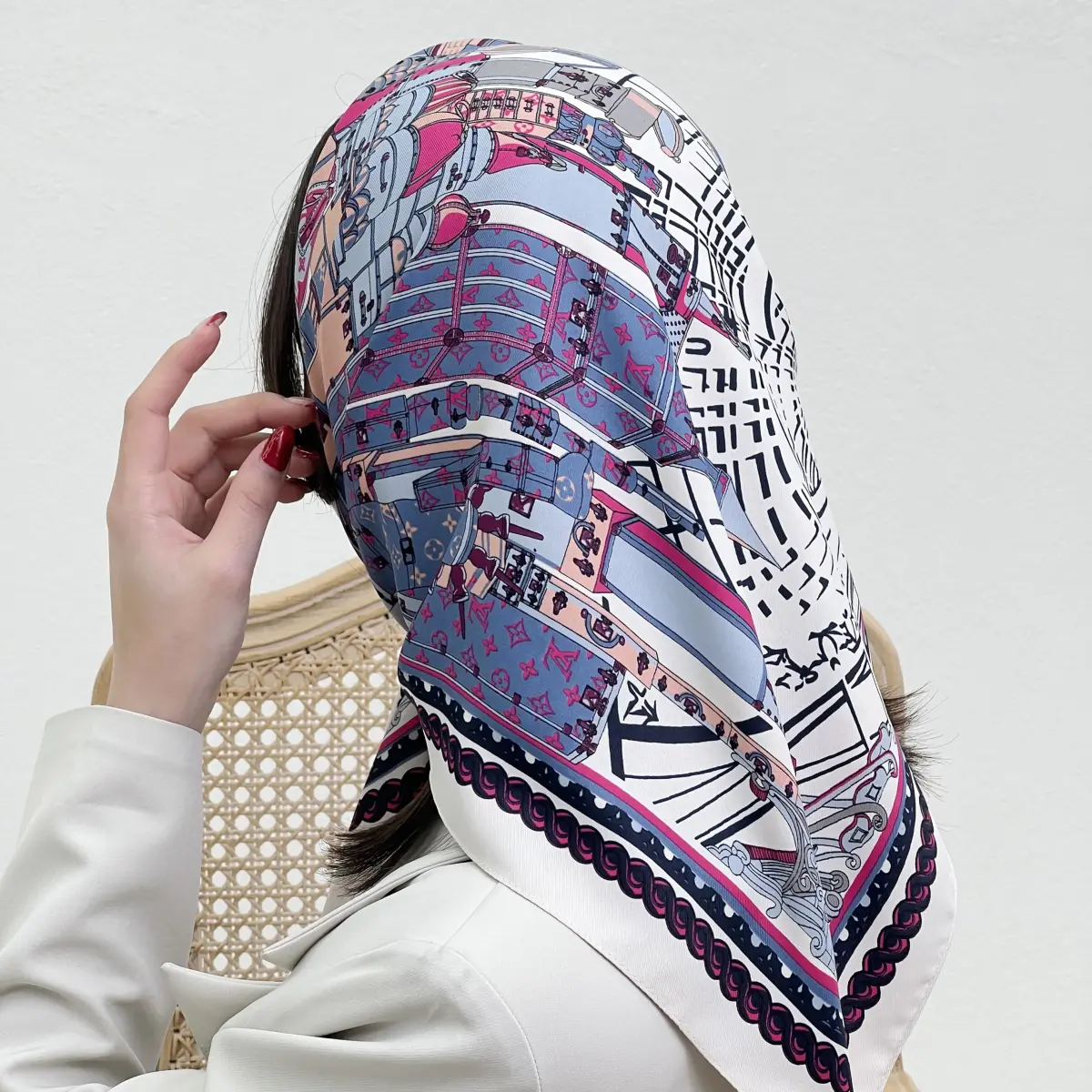 مینی اسکارف زنانه ساتن LV