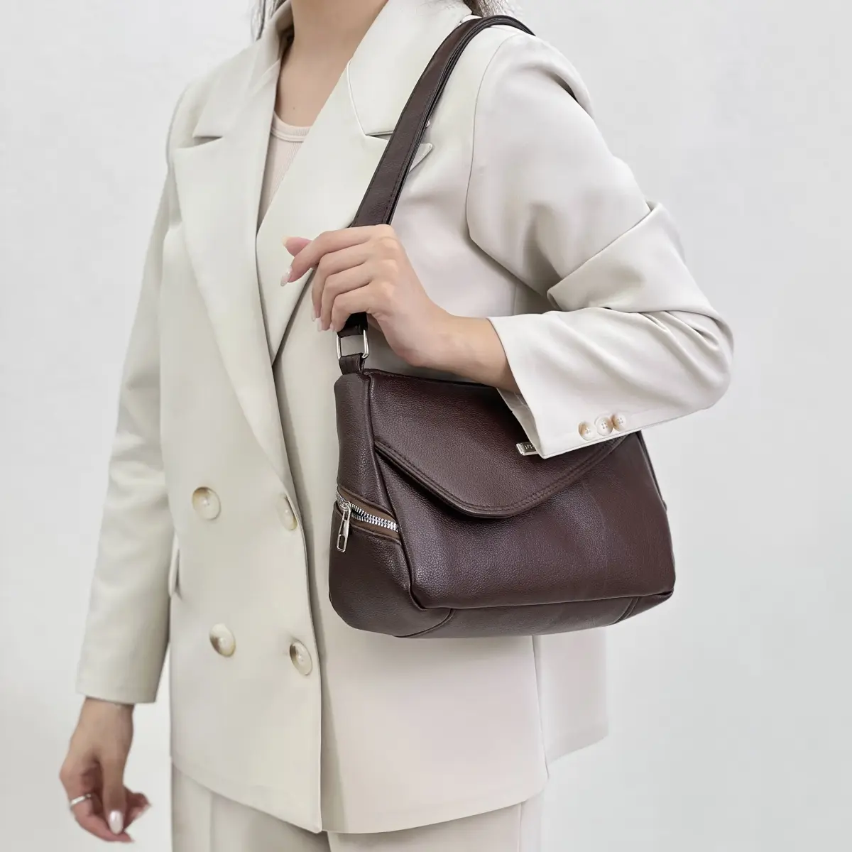 کیف زنانه چرم FENDI