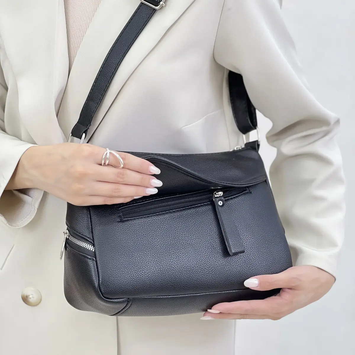 کیف زنانه چرم FENDI