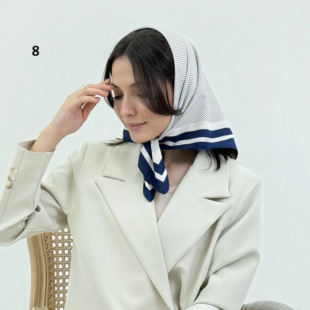 مینی اسکارف زنانه دیور طرح خالخالی| آی بولک