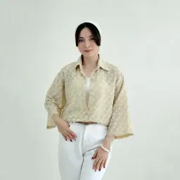 شومیز زنانه طرح گل بهاری