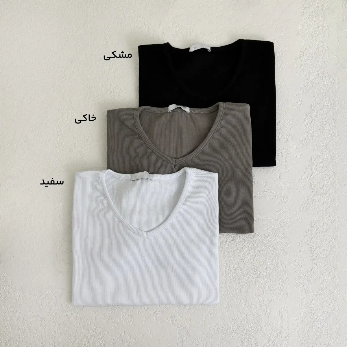 تیشرت کراپ زنانه لب دالبری | آی بولک
