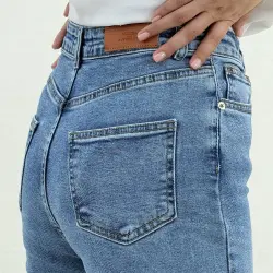 شلوار جین راسته آبی متوسط | آی بولک